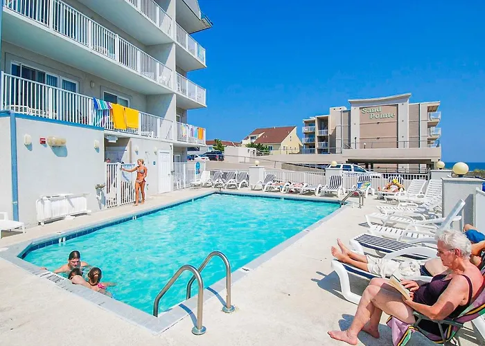 Apartment Surf Watch 104